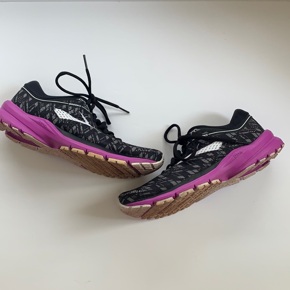 Brooks Launch 5 Purple Running Shoes